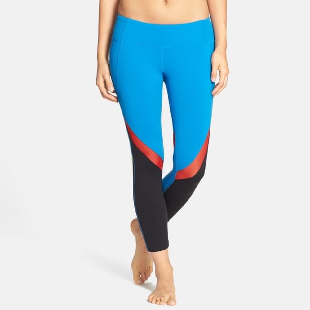 Splits 59 Nova crop pants size small